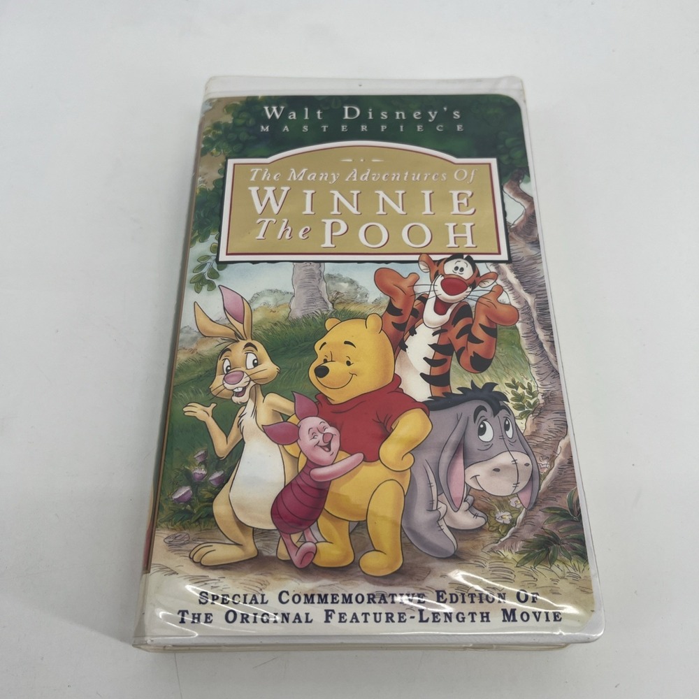 Disney's Masterpiece The Many Adventures of Winnie the Pooh VHS 1996